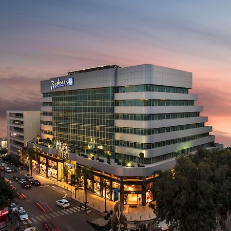 Radisson Blu Hotel, Beirut Verdun Dış mekan fotoğraf The Platinum