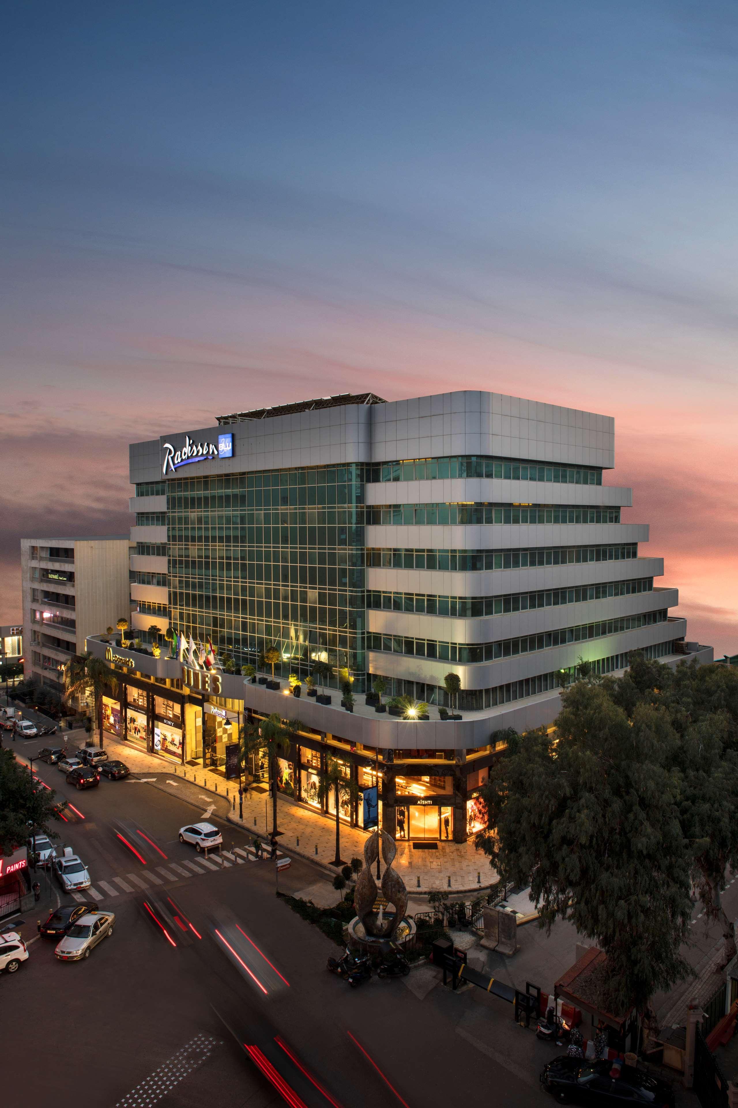 Radisson Blu Hotel, Beirut Verdun Dış mekan fotoğraf The Platinum