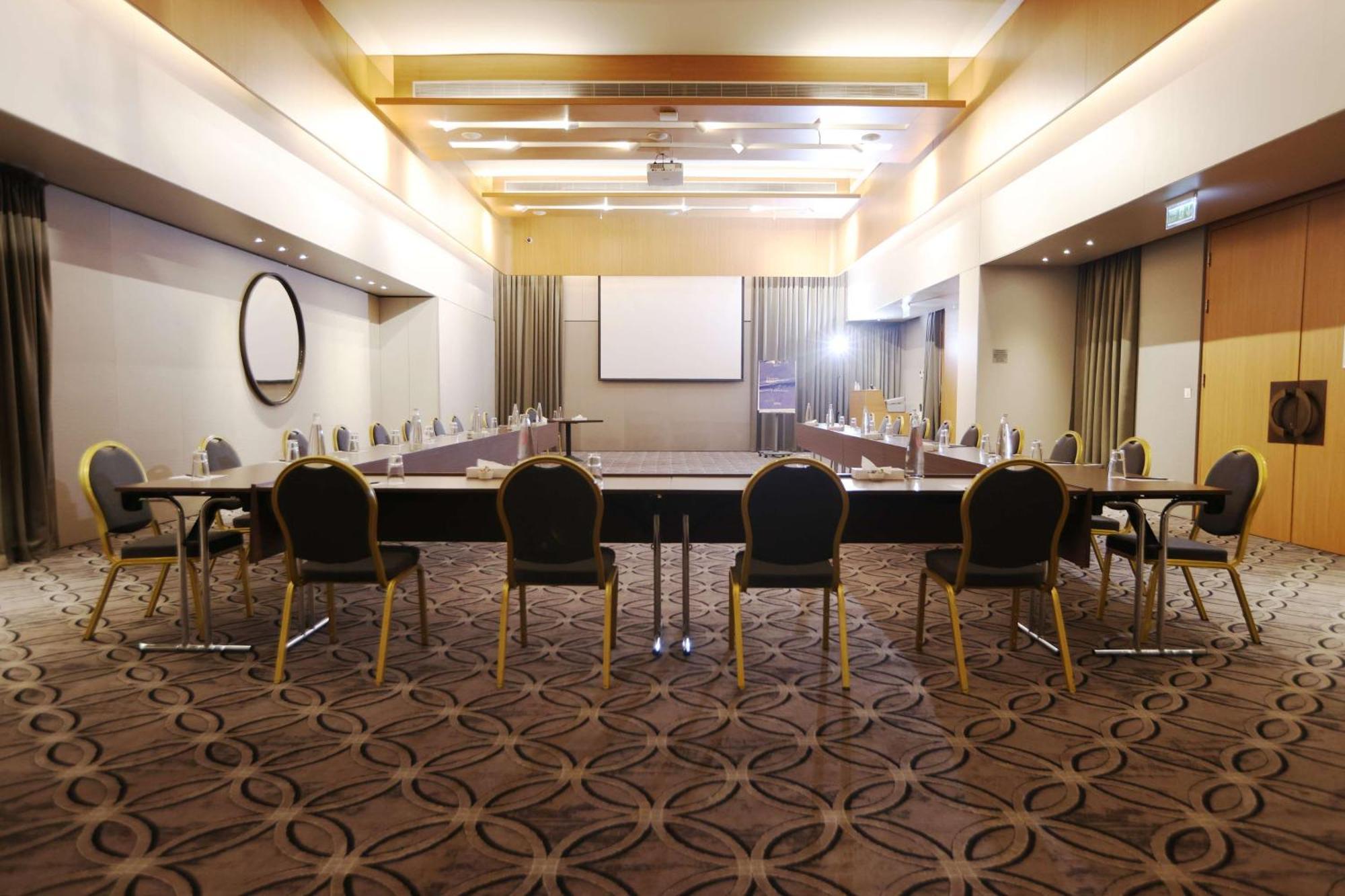 Radisson Blu Hotel, Beirut Verdun Dış mekan fotoğraf Meeting room