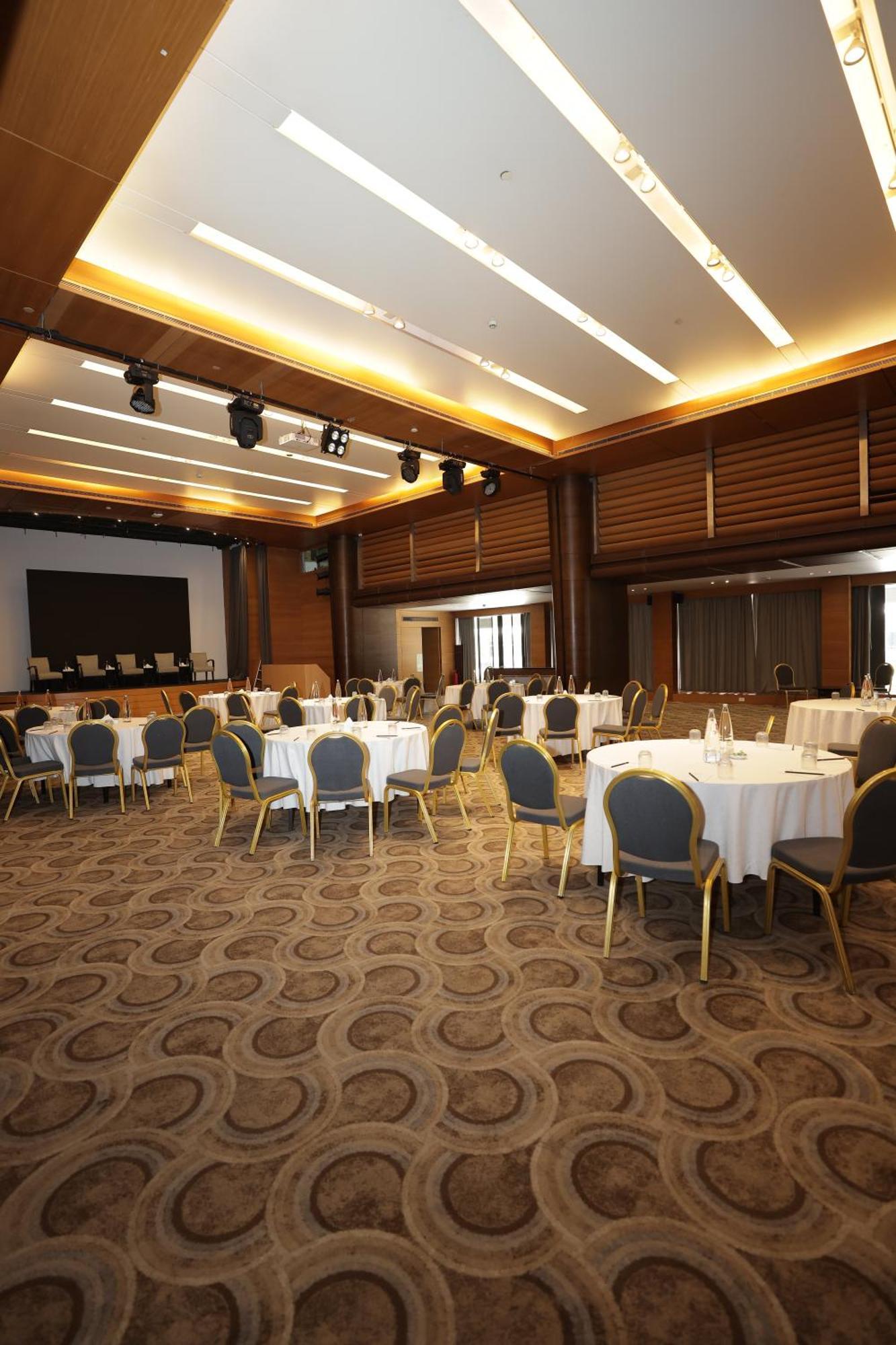 Radisson Blu Hotel, Beirut Verdun Dış mekan fotoğraf The Great Hall