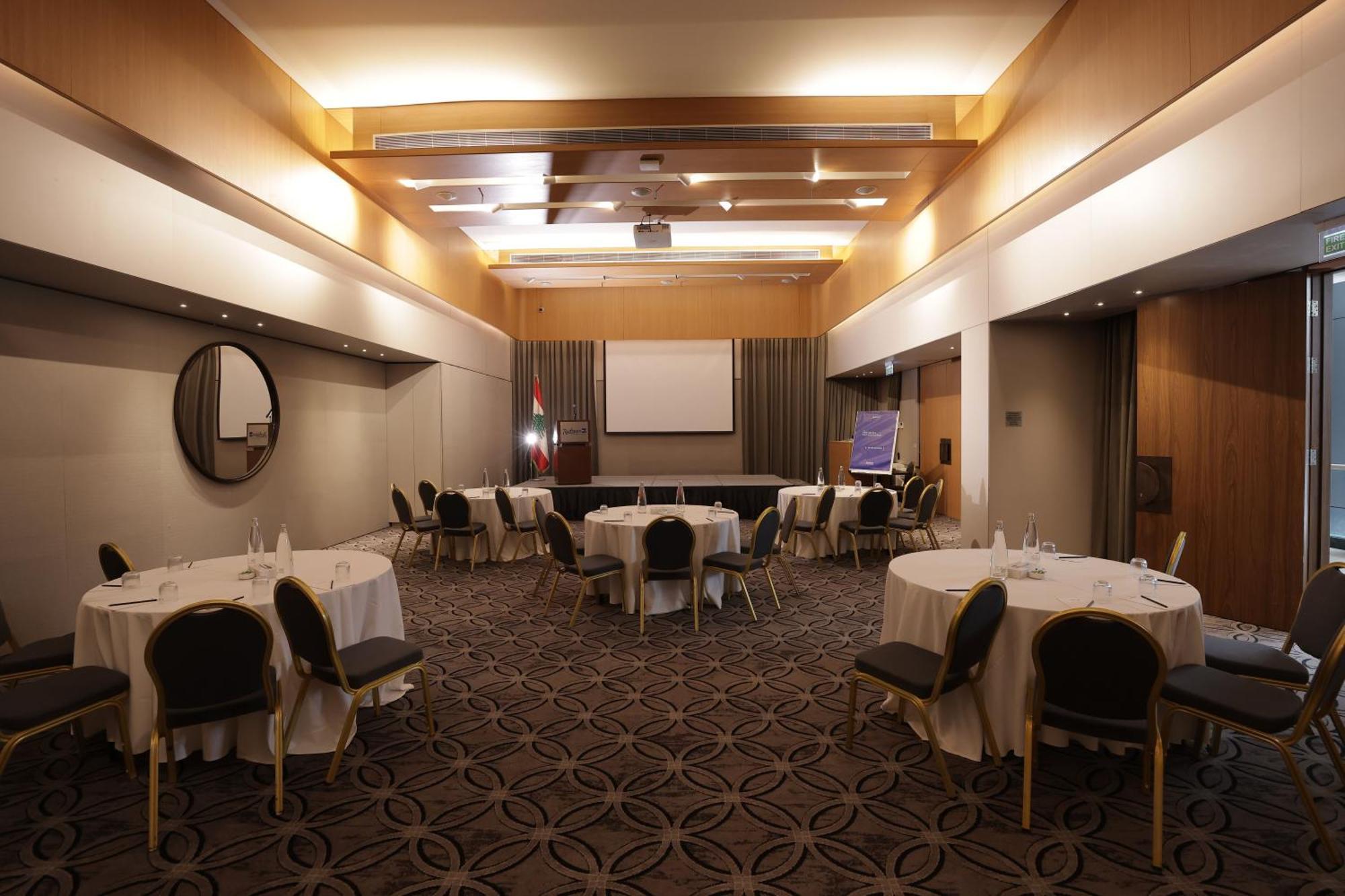 Radisson Blu Hotel, Beirut Verdun Dış mekan fotoğraf Meeting room